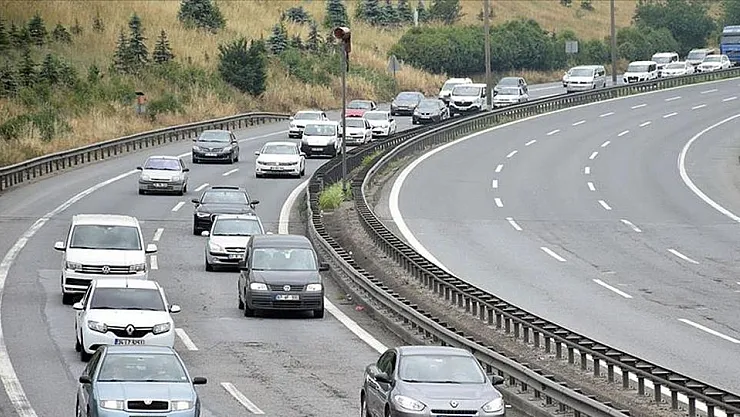 Sürücüler Dikkat! Süre Değişti: Unutana 4 Katı Ceza Uygulanacak!