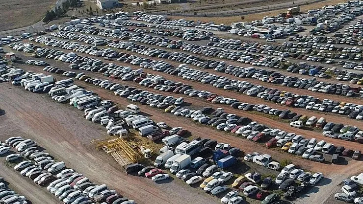 Talihsiz adam hayatının şokunu yaşadı! Aracına borcu sebebiyle el konuldu! Ödeme yapmaya gittiğinde…