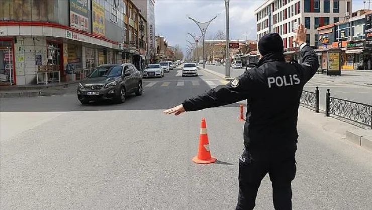 Tam kapanmanın bitmesine sayılı gün kala dikkat çeken açıklama! Tam kapanma uzatılırsa..