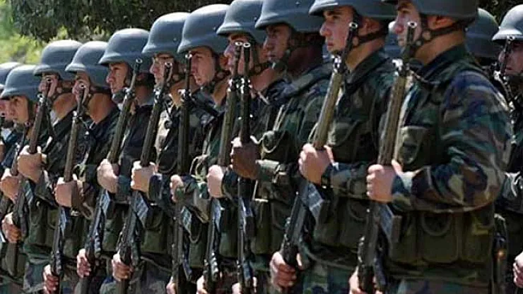 TBMM'de 3 Ay Askerliğe Geçiş Tamamlansın, Bedelli Askerlikte 21 Gün Kaldırılsın Talebi