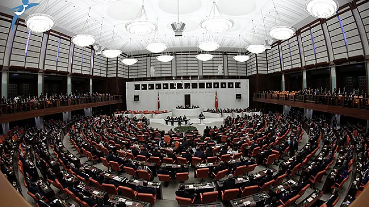 TBMM'de Hizmet Alımıyla Kimler Çalışıyor?