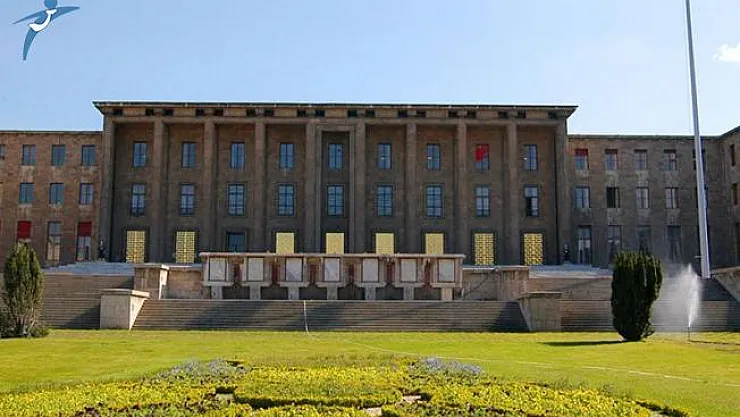 TBMM'ye 220 Bin TL'ye Kağıt Havlu ve 666 Bin TL'ye De Çöp Poşeti Alındı