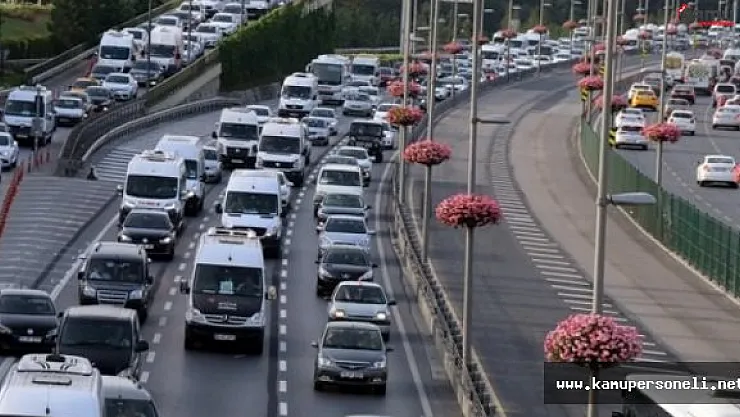 TEM Otoyolunda Bayram Trafiği