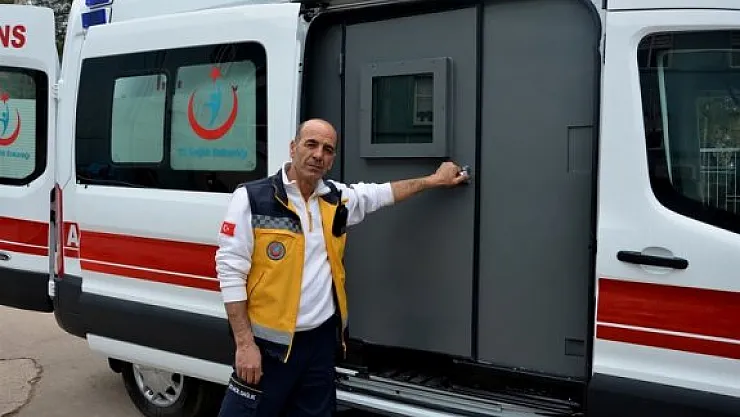 Terör Nedeniyle Sağlık Çalışanlarına Zırhlı Ambulans Yardımı