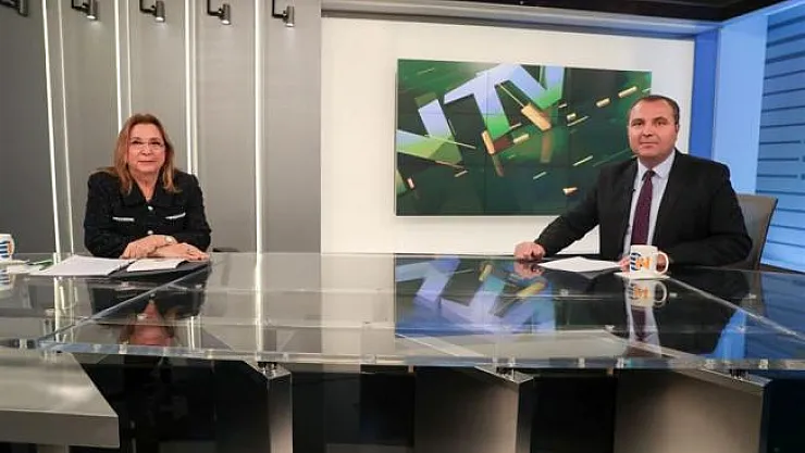 Ticaret Bakanı Ruhsar Pekcan, ihracatta 168 milyar lira ile Cumhuriyet tarihi rekorunu kırdık dedi