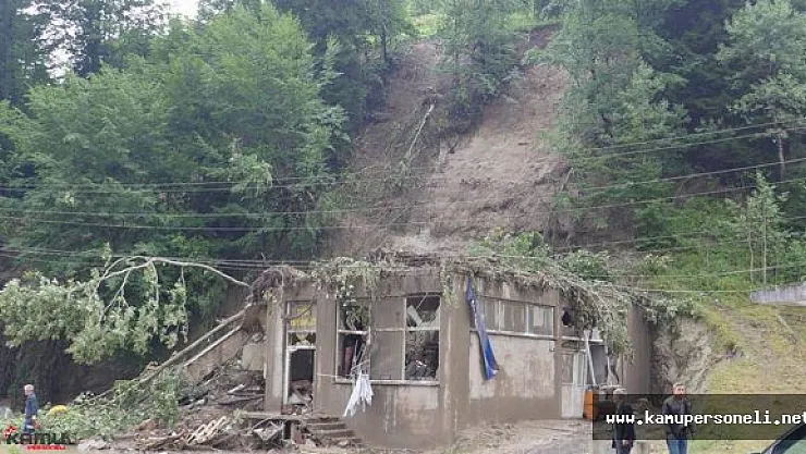 Trabzon'da Sel ve Heyelan Hayatı Felç Etti