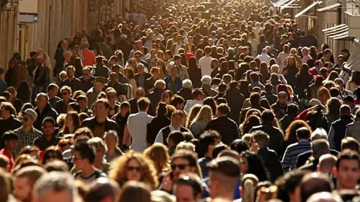 TÜİK Türkiye'nin nüfus rakamını açıkladı! İstanbul nüfusu kaç oldu?