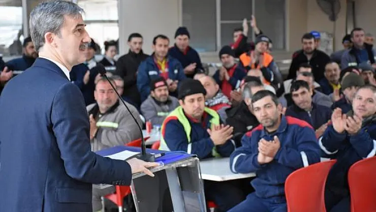 Turgutlu Belediyesi'nden işçi maaşlarına zam