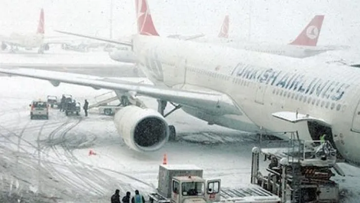 Türk Hava Yolları (THY) planladığı 66 seferini iptal etti