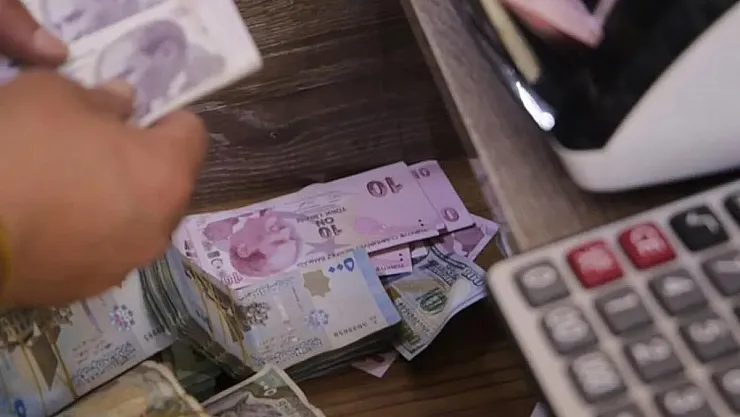 Türk Lirası Fiyat Tahminleri 2022-2025: Analistler, Bankalar ve Algoritmalar Ne Diyor?