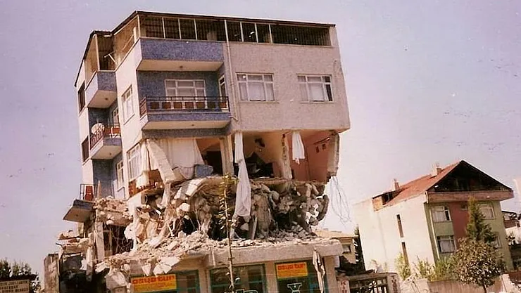 Türkiye, 17 Ağustos Depremini Unutmadı