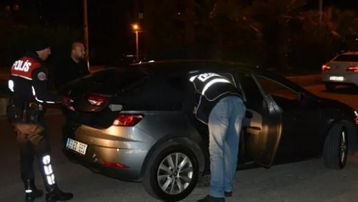 Türkiye Geneli Eş Zamanlı Operasyon ! 3 Bin 673 Kişi Yakalandı