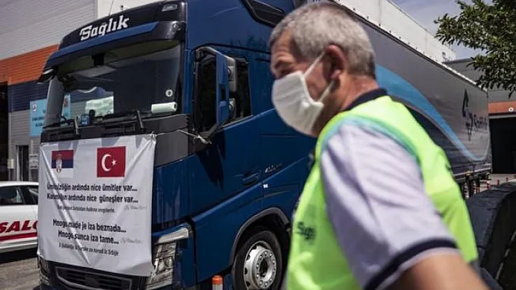 Türkiye'den Sırbistan'a bir TIR dolusu sağlık malzemesi gönderildi!