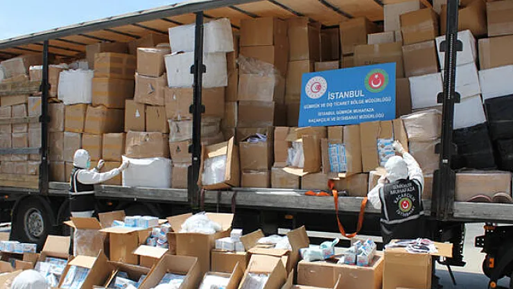 Türkiye'den yurtdışına kaçırılmak istendi! Binlerce sağlık malzemesi ele geçirildi!