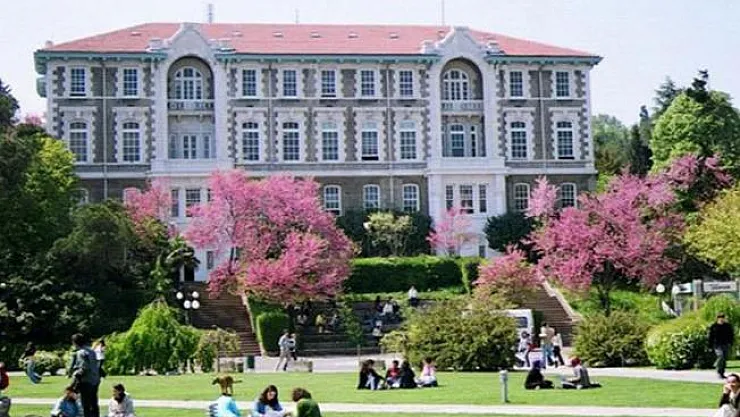 Üniversiteler kararlarını açıklamaya başladı! Boğaziçi Üniversitesi online eğitim yapacak!