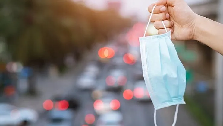 Ünlü Profesörden Bayram Uyarısı! Maske Yasağı Kalktı Ama...