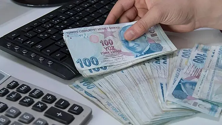 Uzman isimden 2025 memur zammı değerlendirmesi: Toplu sözleşmeden kazık yiyecekler