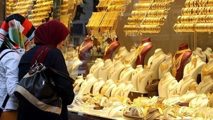 Uzman isimden altın fiyatlarıyla ilgili heyecanlandıran açıklama! Bu tarihte 600 TL olabilir!