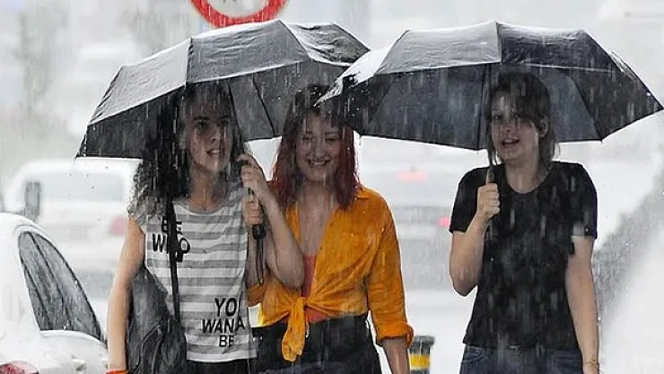 Uzmanlar açıkladı: Aklınız varsa sakın yağmurda ıslanmayın! Sonuçlar herkes için çok kötü