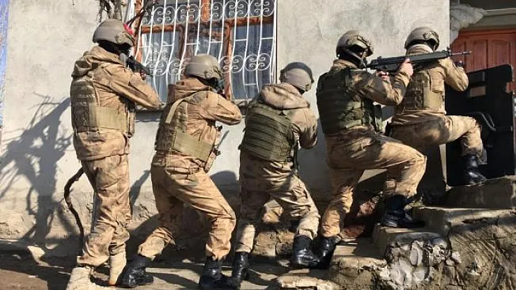 Van merkezli 8 ilde PKK/KCK operasyonu: 16 gözaltı