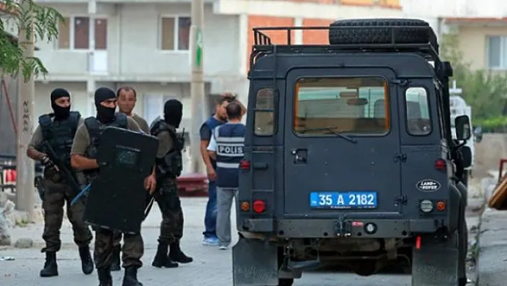 Van'da terör örgütü adına sokak eylemleri planladıkları öne sürülen 8 şüpheli gözaltına alındı