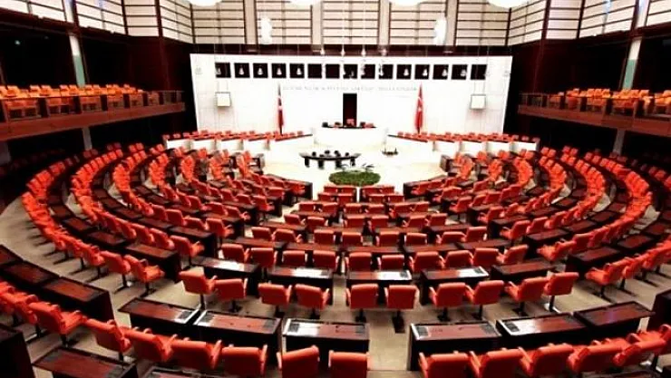 Yaşar Okuyan AKP'den 63 milletvekilinin Ali Babacan tarafına geçeceğini iddia etti!