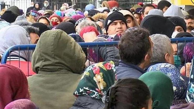 Yoğunluk yaşanan PTT şubeleri geçici kapatılacak!