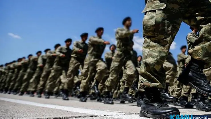Yüz binlerce genci ilgilendiren yeni askerlik sisteminde flaş gelişme! Yeni askerlik sistemi ne zaman yürürlüğe girecek?