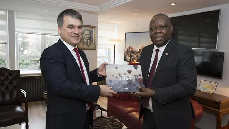 Zambiya'nın Ankara Büyükelçisi Chilengi'den AA'ya ziyaret