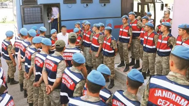 Zırhlı Birliklerin Darbe Davasına Devam Edildi