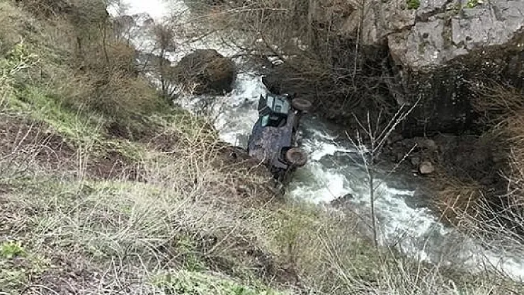 Zırhlı Polis Aracı Devrildi! Özel Harekat Polisleri Yaralandı
