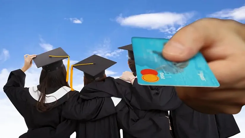 Gençlerin Cebinde Bayram Havası: Üniversitelilere Limitsiz Özgürlük Kapıda