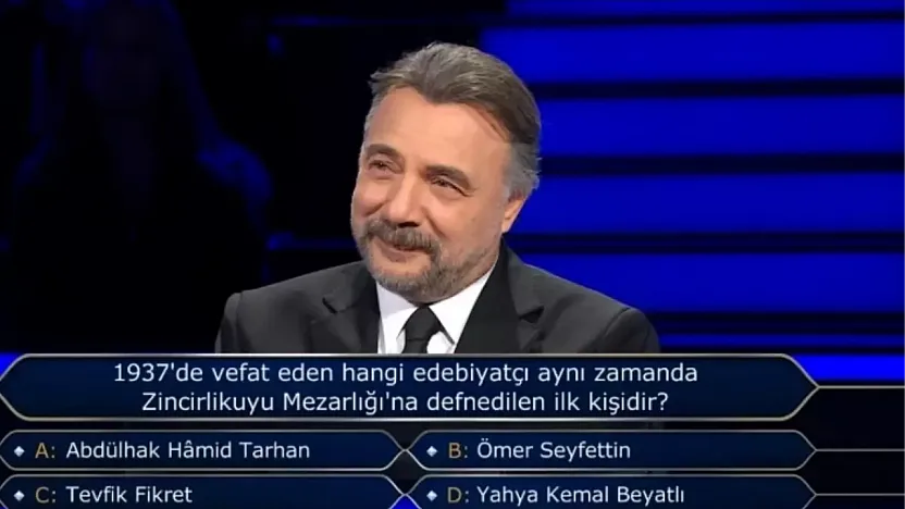 1937'de vefat eden hangi edebiyatçı aynı zamanda Zincirlikuyu Mezarlığı'na defnedilen ilk kişidir?