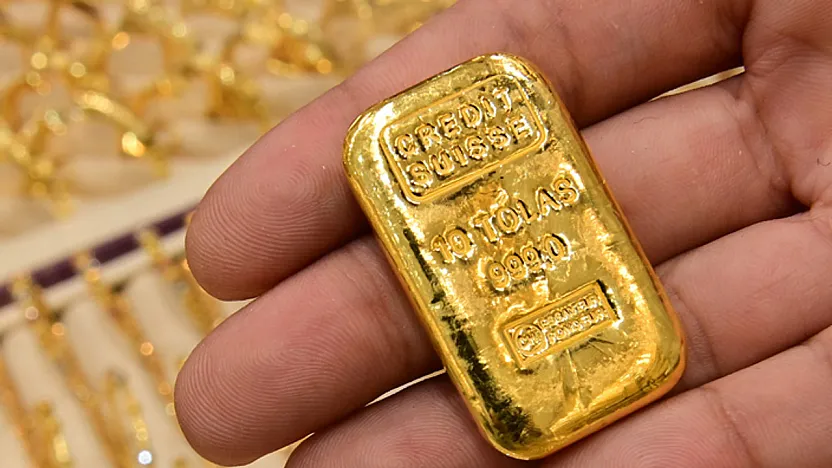 Altın Fiyatlarında Kritik Eşik: 3.300 Doların Altı Satış Dalgasını Tetikleyebilir