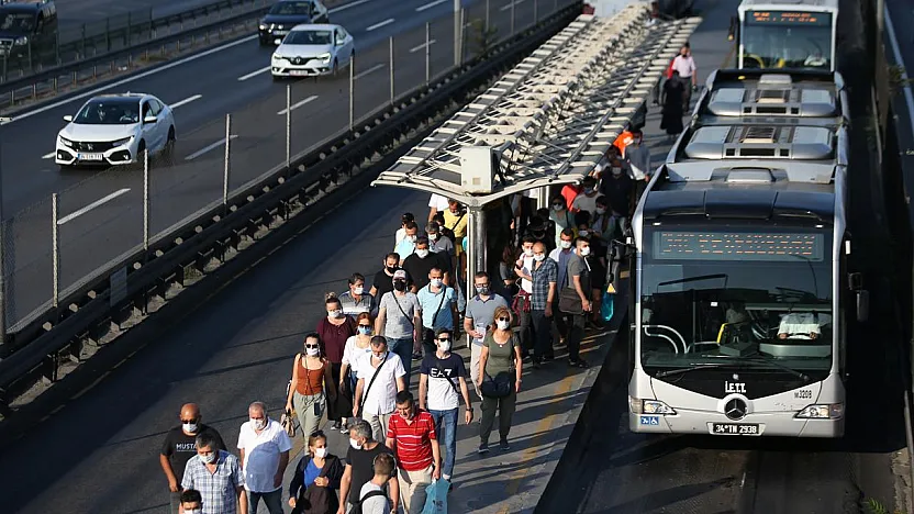 Arife günü toplu taşıma ücretsiz mi? 5 Haziran'da metro, metrobüs ve otobüs kullanımı