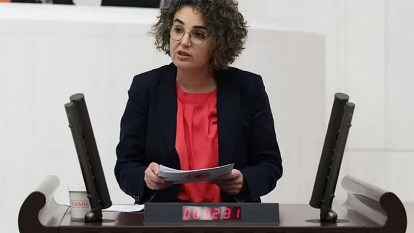 Çiçek Otlu'nun hastalığı nedir, neden ameliyat oldu? Çiçek Otlu kimdir, hangi partiden?