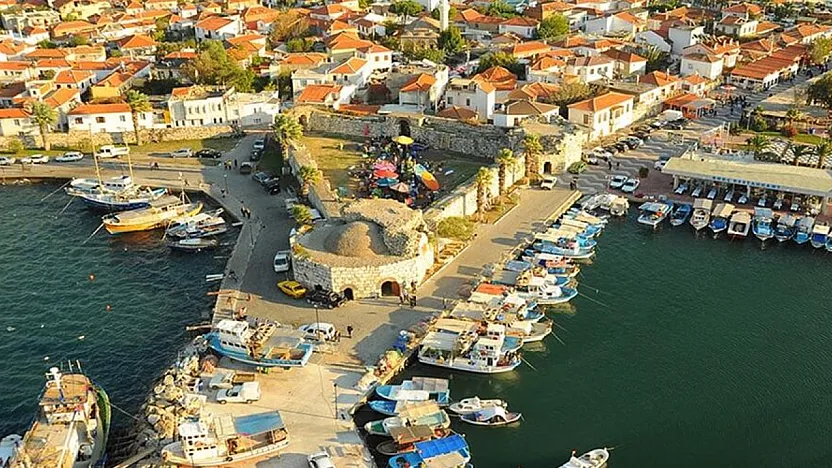 İzmir'in Elitleri Sığacık'a Taşınıyor! Lüks ve Huzurun Yeni Adresi