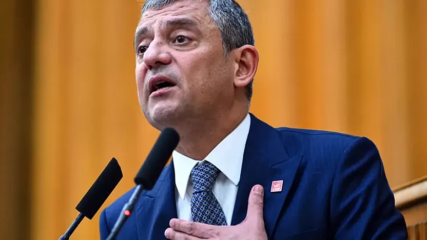 Özgür Özel'den asgari ücret tepkisi: 'Asgari ücret ilk kez...