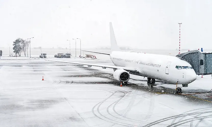 29 Aralık  Kar yağışında uçak kalkar mı, karda uçuşlar iptal olur mu?