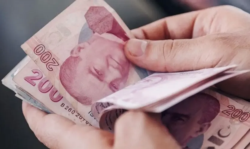 Bankacılık Dünyasında Yer Yerinden Oynuyor: Kasadan Sıfır Faizle Para Dağıtılıyor