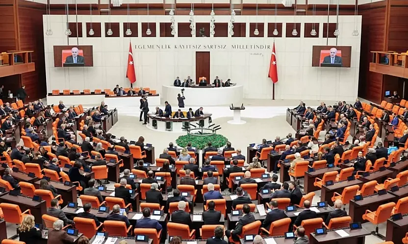 Libya tezkeresi meclis'ten geçti: Türk askeri 2 yıl daha bölgede kalacak!