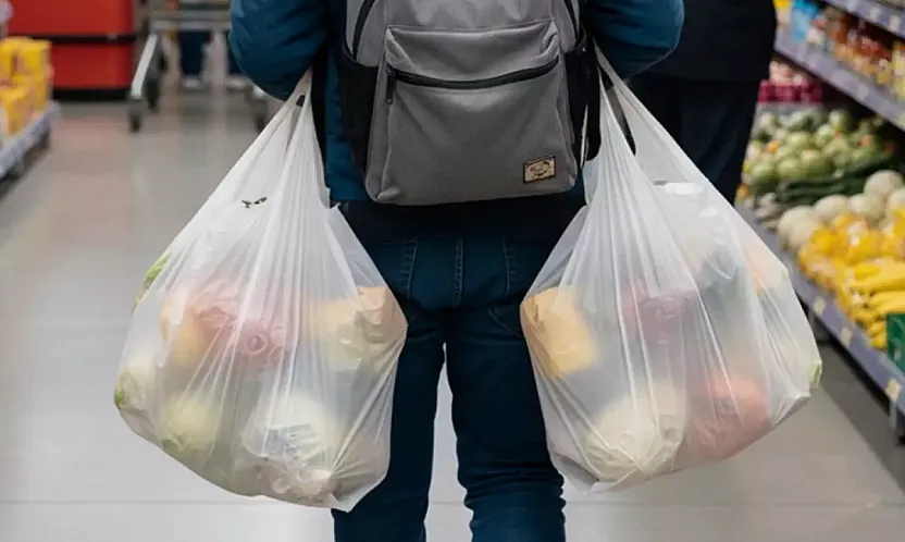 Plastik Poşetlere Yeni Yılda Zam: 1 Ocak 2026'dan İtibaren Adet Başına 1 Lira