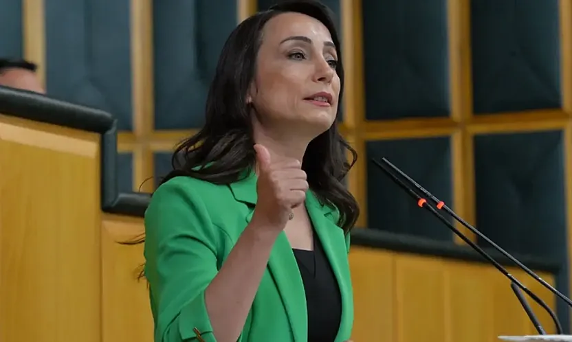 Tülay Hatimoğulları: Kürtler kamusal alanda Kürtçe Kur'an okuyabilmeli